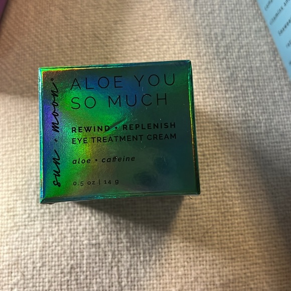 NWT Sun + Moon skincare bundle - Picture 3 of 4